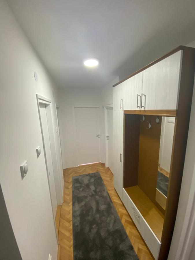 Apartmán Apartman Bonaca Ni Exteriér fotografie